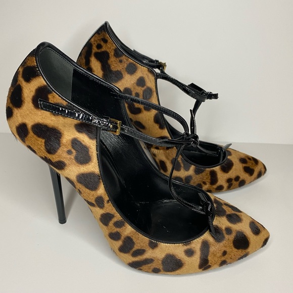 Gucci Heels - Picture 1 of 6